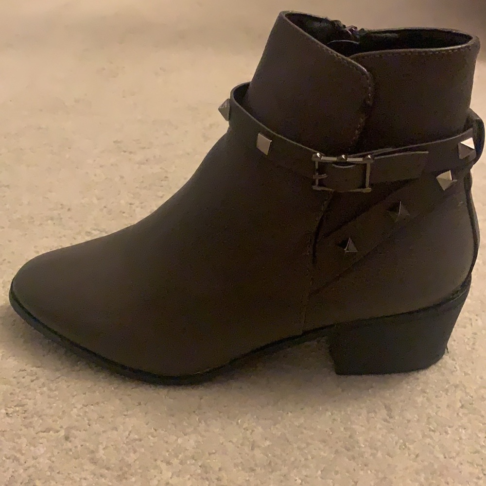 Gray Pebble Vegan Leather Booties - image 2